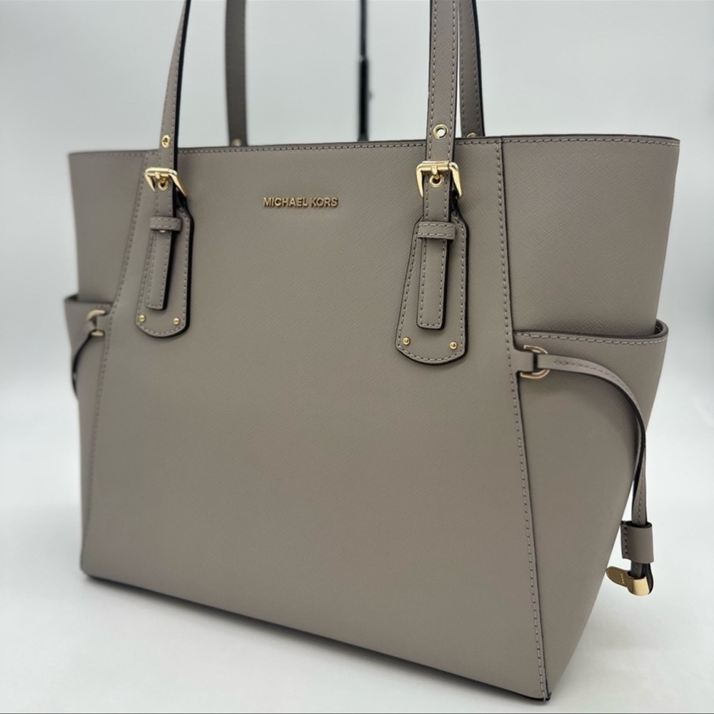 Michael Kors Voyager Tote Bag Pearl Grey